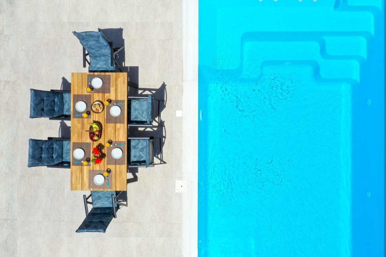 Ritas Villa Gennadi