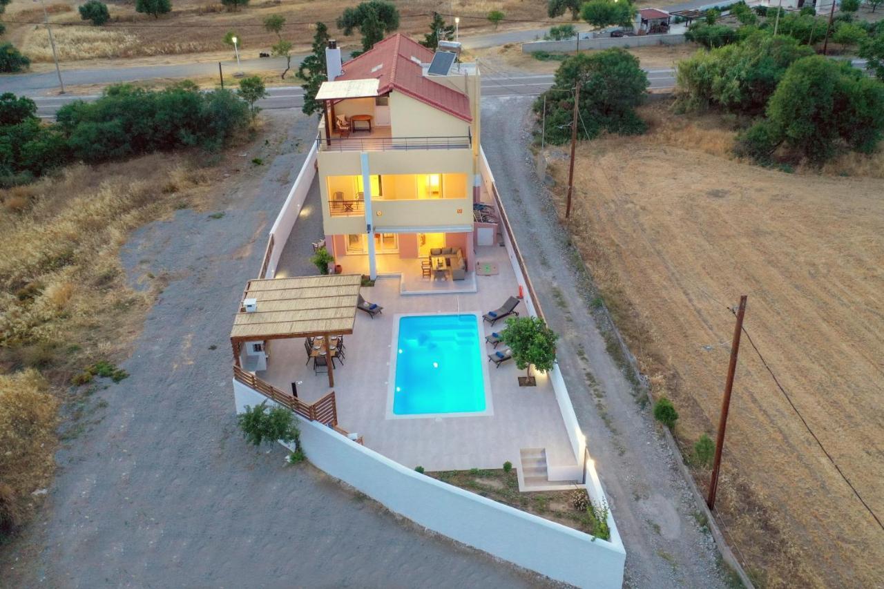 Ritas Villa *
