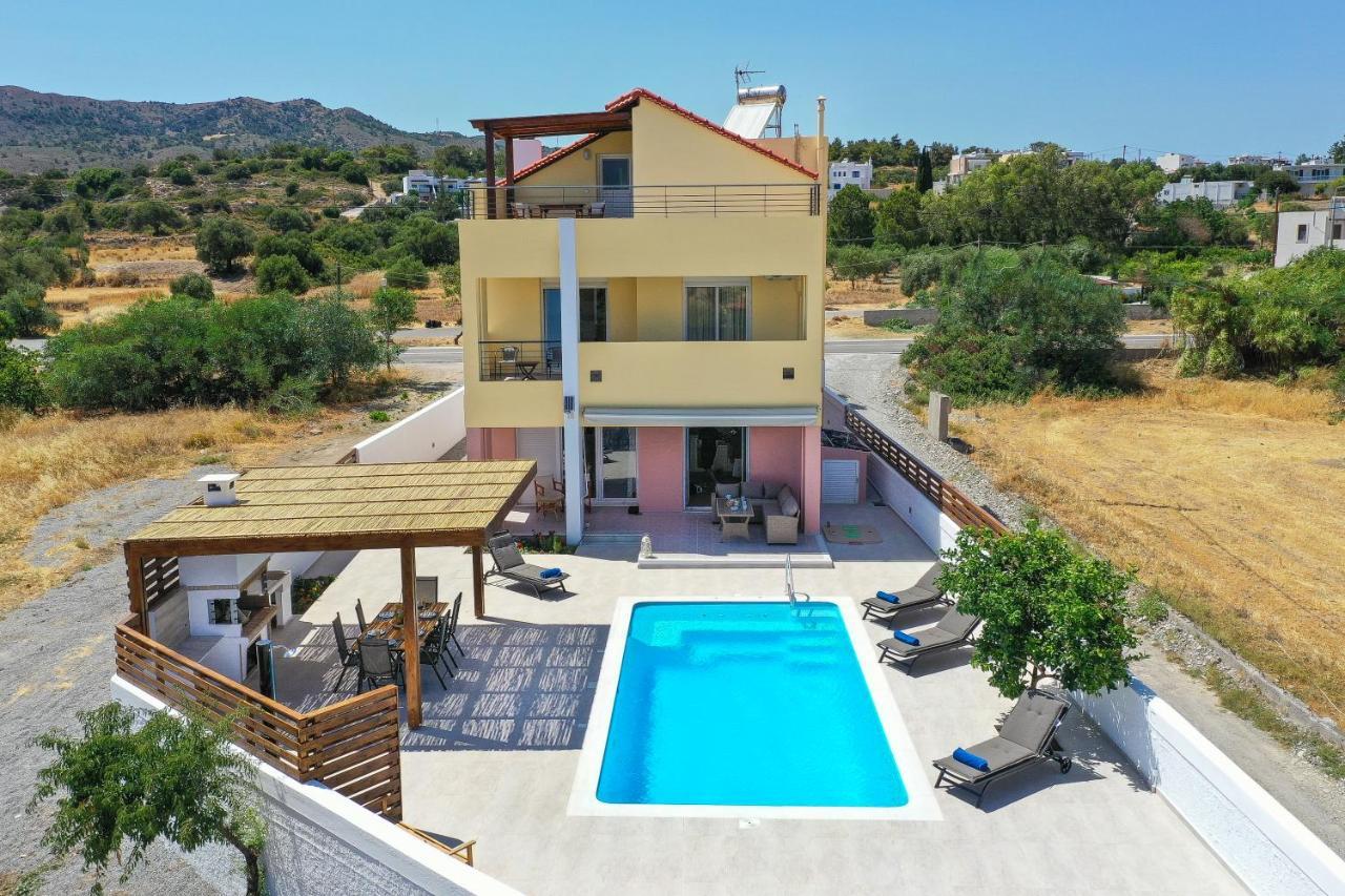 Ritas Villa Gennadi